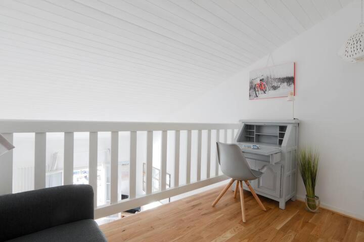 Sur L'Ilot De St Martin Au Centre Du Port Vue Exceptionnelle ! Apartment Saint-Martin-de-Re Exterior photo