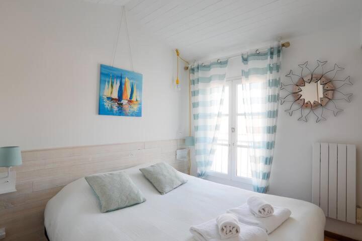 Sur L'Ilot De St Martin Au Centre Du Port Vue Exceptionnelle ! Apartment Saint-Martin-de-Re Exterior photo